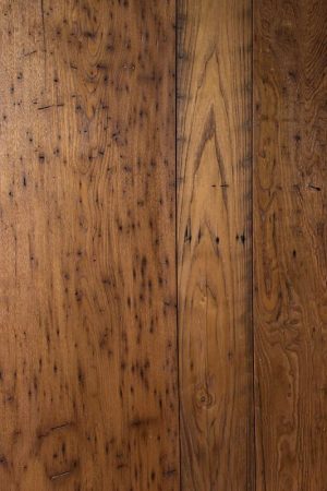 reclaimed chestnut closeup
