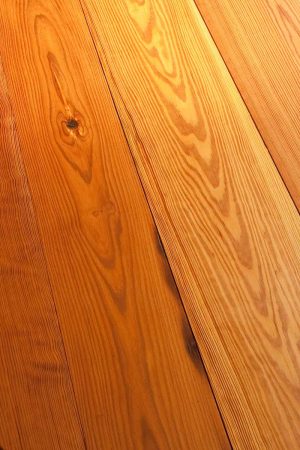 reclamed heart pine texture
